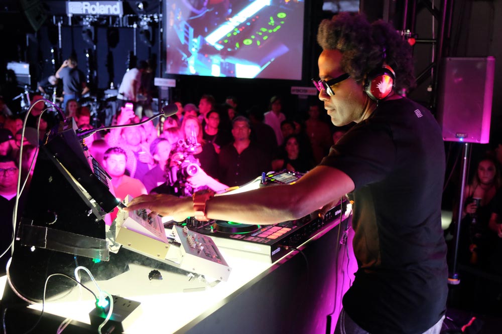 DJ Pierre performing with the new DJ-808 DJ Controller and the latest Roland Boutique modules (TR-09, TB-03, and VP-03) on #909day.