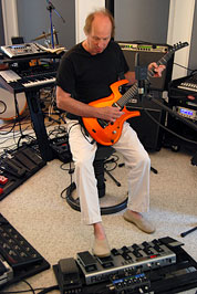 Adrian Belew (Photo)