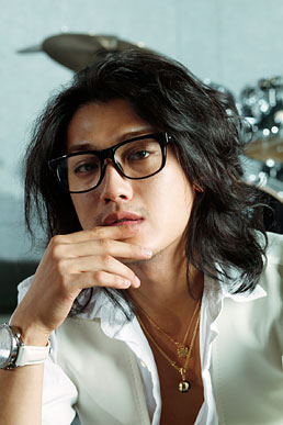 Jin Akanishi (Photo)