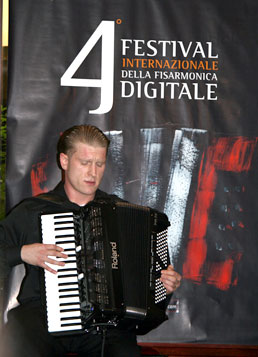 Christopher Gorton (Photo)